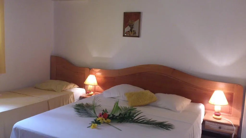 Guest house Domaine Des Hibiscus Hotel Saint-Francois